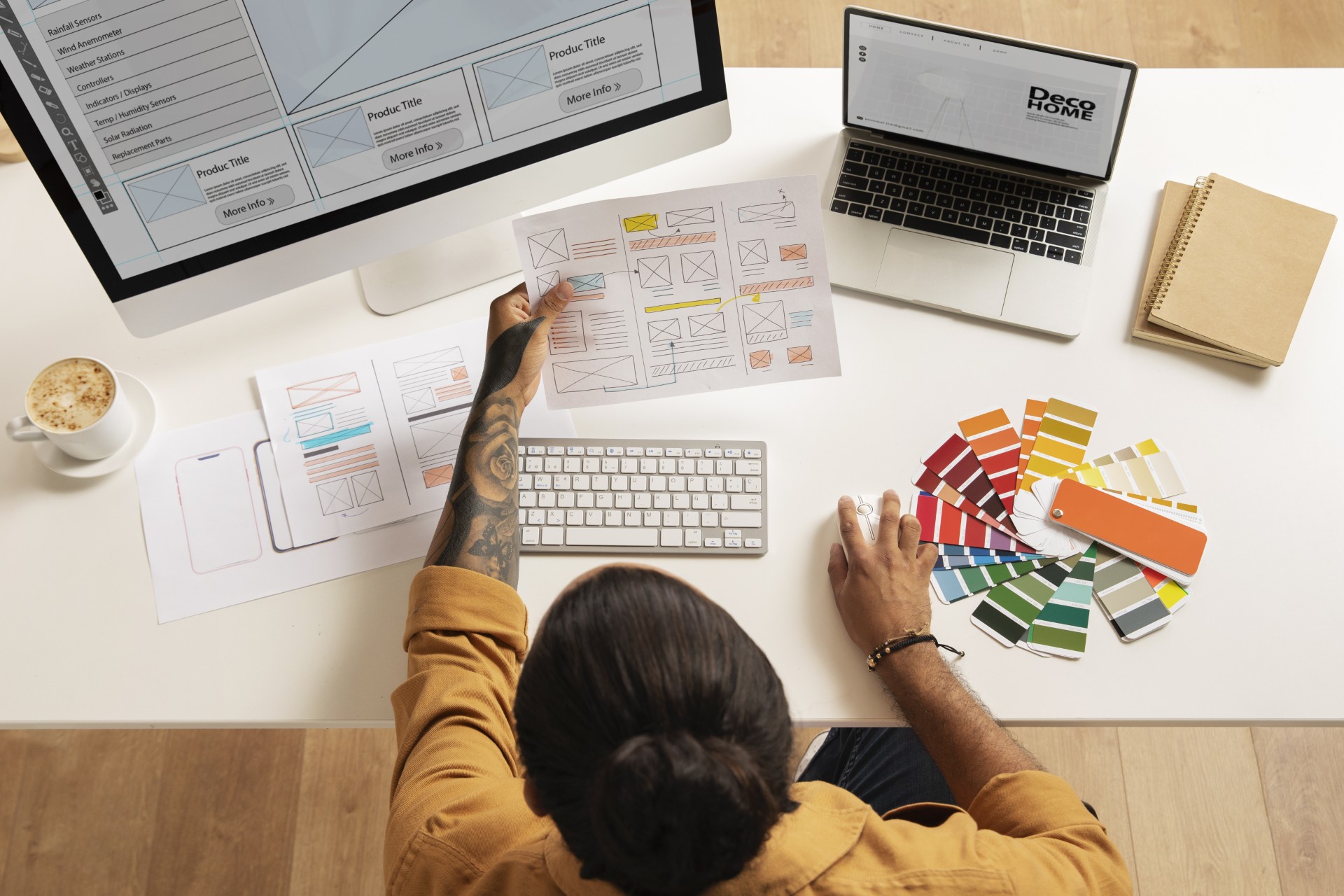 Diseño web WordPress a medida: bocetos, paleta de colores y maqueta en pantalla